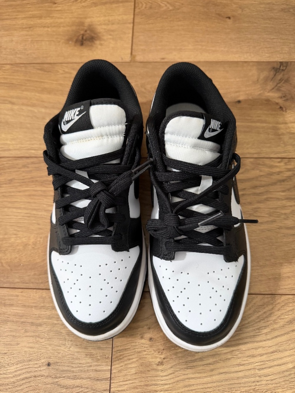 Nike panda dunks
